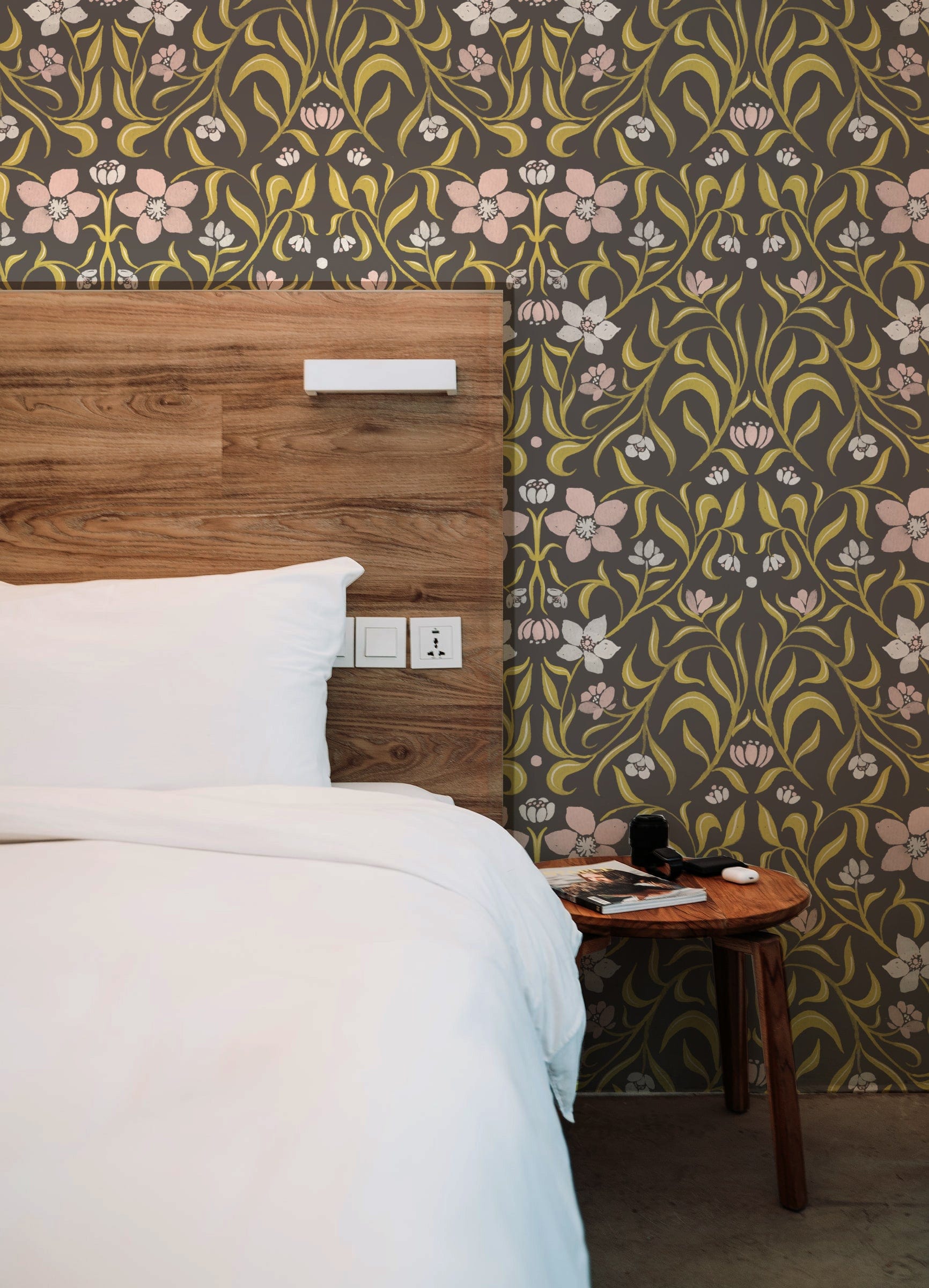 MUSE Wall Studio wallpaper Art Nouveau Vine Florals