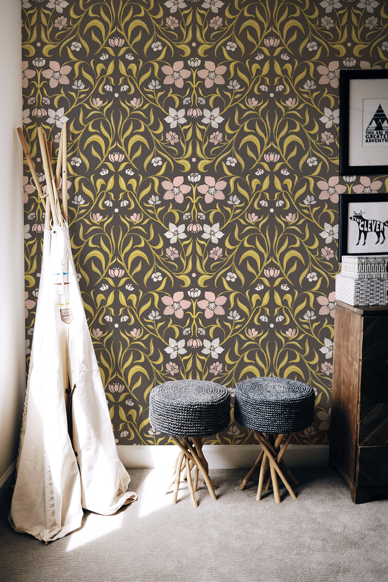 MUSE Wall Studio wallpaper Art Nouveau Vine Florals